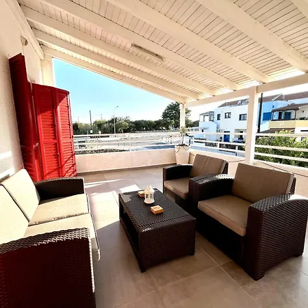 Capari Light Apartman *